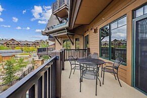 Luxury Crystal Peak Lodge 2 Bedroom Condo - Ski In, Ski Out
