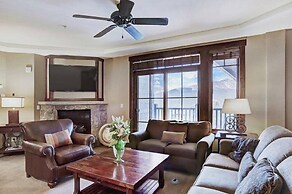 Luxury Crystal Peak Lodge 3 Bedroom Condo - Ski In, Ski Out