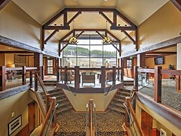 Luxury Crystal Peak Lodge 3 Bedroom Condo - Ski In, Ski Out
