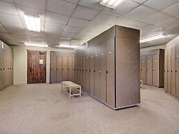 Luxury Crystal Peak Lodge 3 Bedroom Condo - Ski In, Ski Out