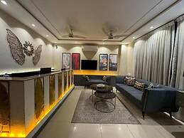 Shelton Boulevard Hotel Lahore