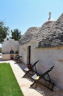 Lamarossa Trulli & Suites