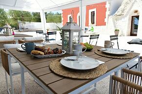 Lamarossa Trulli & Suites