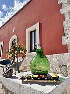 Lamarossa Trulli & Suites