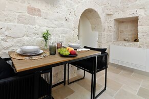Lamarossa Trulli & Suites