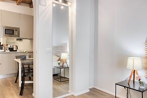 JOIVY Delightful flat in Central Milan