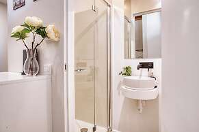 JOIVY Delightful flat in Central Milan