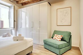 JOIVY Delightful flat in Central Milan