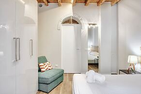 JOIVY Delightful flat in Central Milan