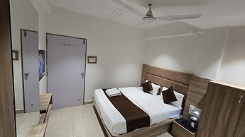 Gokul Guest House
