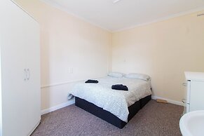 Brookvale Guest House Room 13