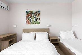 Blue Flag Studios Nilie Hospitality