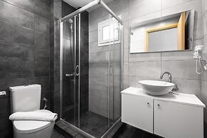 Blue Flag Studios Nilie Hospitality