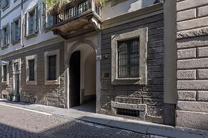 Bagutta Suites