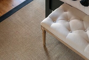 Bagutta Suites