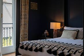 Bagutta Suites