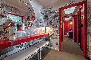 Bagutta Suites