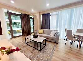 Exclusive Seaside Apartment