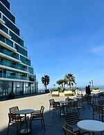 Exclusive Seaside Apartment