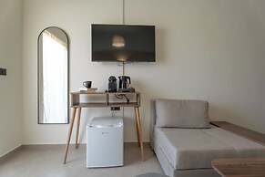 Trinity Suites by Checkin Adults Only