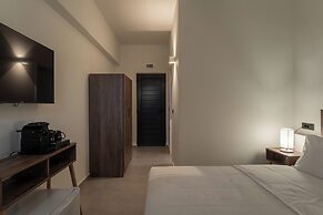 Trinity Suites by Checkin Adults Only