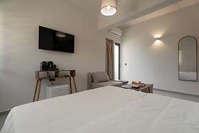 Trinity Suites by Checkin Adults Only