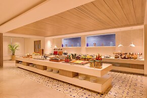 Lemon Tree Hotel Chandausi
