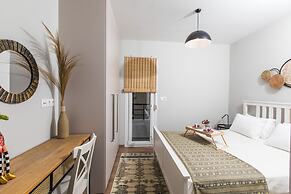 Areti Seaview Residence