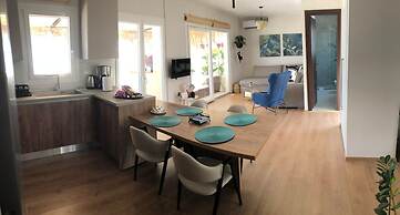 Areti Seaview Residence