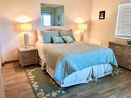 Ocean Village Club O33