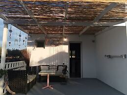 Boho Sisi Haven- Poolside Oasis Garden Retreat