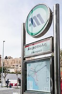 Acropolis Museum Apartment by A&A