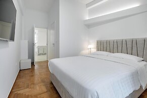 Acropolis Museum Apartment by A&A