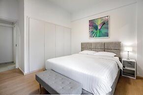 Acropolis Museum Apartment by A&A