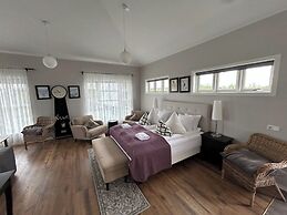 SAGA Circle Villas