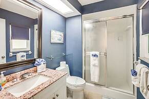 Dock & Outdoor Kitchen: Waterfront Cape Coral Home