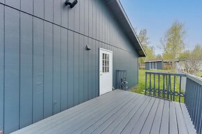 3 Mi to Alaska Zoo: Family Home in Anchorage!