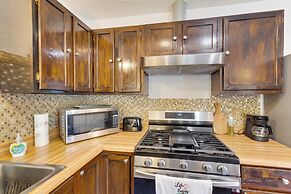 3 Mi to Alaska Zoo: Family Home in Anchorage!