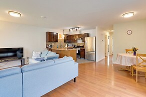 3 Mi to Alaska Zoo: Family Home in Anchorage!