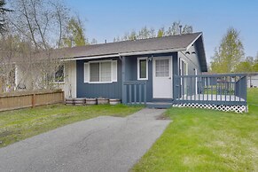 3 Mi to Alaska Zoo: Family Home in Anchorage!