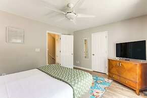 Walk to Ocean & Golf: North Myrtle Beach Home!