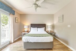 Walk to Ocean & Golf: North Myrtle Beach Home!