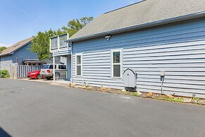 Walk to Ocean & Golf: North Myrtle Beach Home!