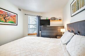 1/2 Mi to Dtwn Frisco: Mtn-view Condo w/ Pool!