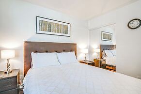 1/2 Mi to Dtwn Frisco: Mtn-view Condo w/ Pool!