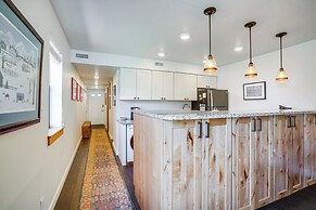 1/2 Mi to Dtwn Frisco: Mtn-view Condo w/ Pool!