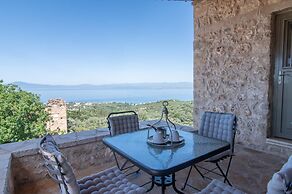 Niki s Tower - Majestic Seaview Stone Nest