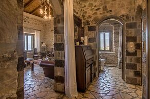 Niki s Tower - Majestic Seaview Stone Nest