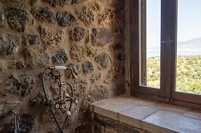 Niki s Tower - Majestic Seaview Stone Nest