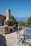 Niki s Tower - Majestic Seaview Stone Nest